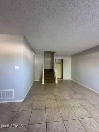 Photo #1: 6926866 Listing 