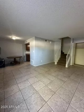 Photo #2: 6926866 Listing 