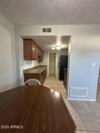 Photo #3: 6926866 Listing 