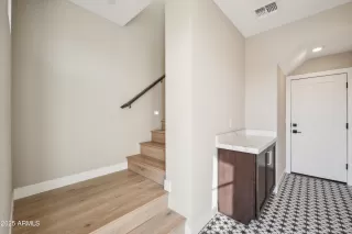 Photo #4: 6926872 Listing 