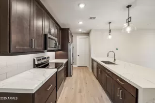 Photo #6: 6926872 Listing 