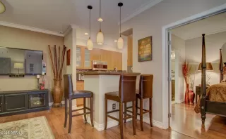 Photo #5: 6926954 Listing 