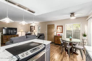 Photo #2: 6926995 Listing 