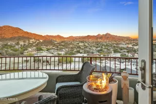 Photo #2: 6926997 Listing