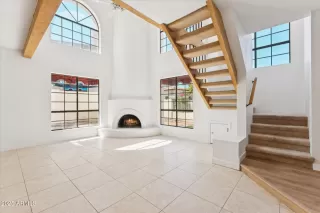 Photo #4: 6927066 Listing 