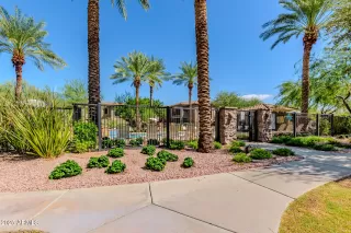 Photo #3: 6927142 Listing 