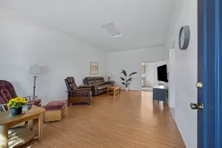 Photo #3: 6927173 Listing 