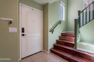 Photo #2: 6927227 Listing 