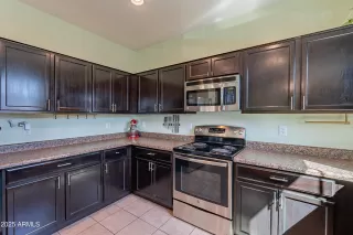 Photo #3: 6927227 Listing 