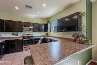 Photo #4: 6927227 Listing 