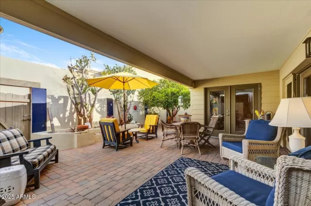 MLS: 6927257 Condo For Sale