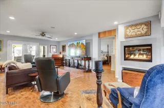 Photo #5: 6927257 Listing 