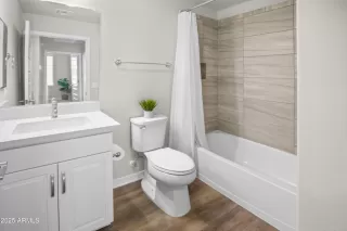 Photo #6: 6927391 Listing 