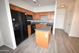 Photo #2: 6927505 Listing 