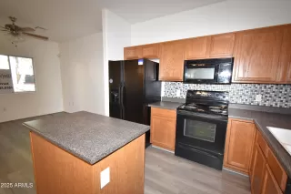 Photo #3: 6927505 Listing 