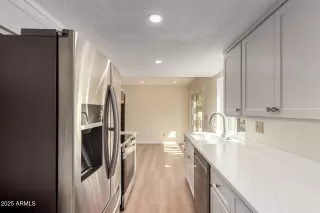 Photo #5: 6927543 Listing