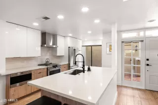 Photo #4: 6927555 Listing 