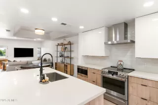 Photo #5: 6927555 Listing 