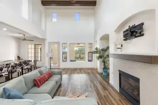 Photo #3: 6927710 Listing 