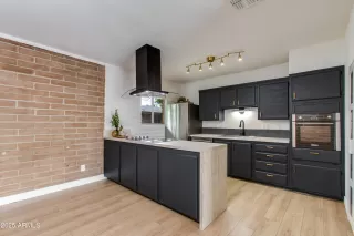 More Details about MLS # 6927717 : 1901 E MISSOURI AVENUE#219