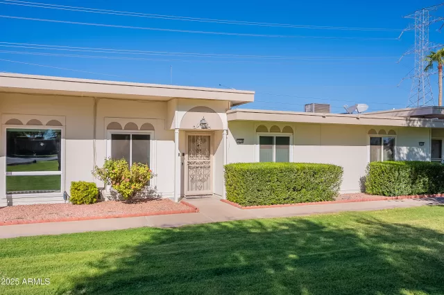 MLS: 6927720 Condo For Sale