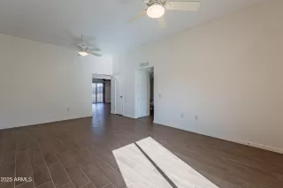 Photo #4: 6927720 Listing 