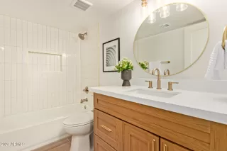 Photo #6: 6927750 Listing 