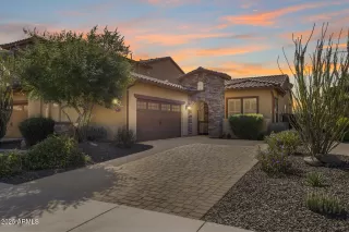 More Details about MLS # 6927782 : 12121 W DESERT MIRAGE DRIVE