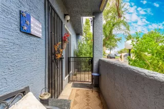 Photo #2: 6927790 Listing