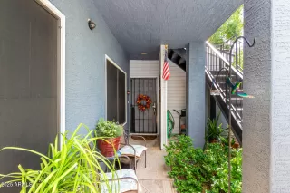 Photo #5: 6927790 Listing