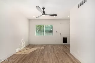 Photo #5: 6927811 Listing 