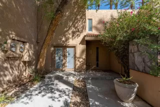 Photo #1: 6927833 Listing