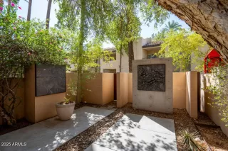 Photo #2: 6927833 Listing