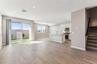 More Details about MLS # 6927882 : 5846 E ZACHARY DRIVE