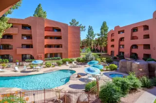 Photo #1: 6927938 Listing 