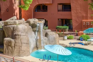 Photo #2: 6927938 Listing 