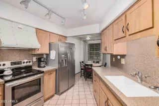 Photo #2: 6927972 Listing