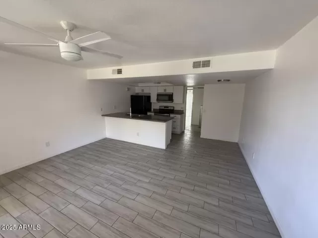 MLS: 6928010 Condo For Sale