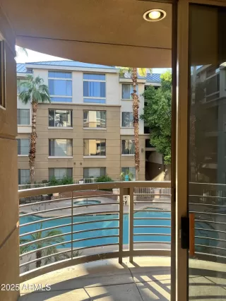 Photo #2: 6928011 Listing