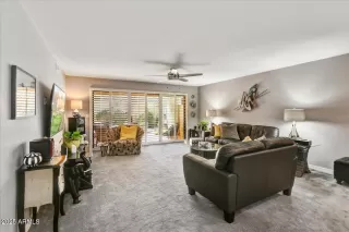 Photo #6: 6928055 Listing