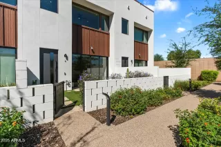 Photo #2: 6928089 Listing 