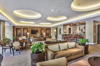 Photo #5: 6928170 Listing 