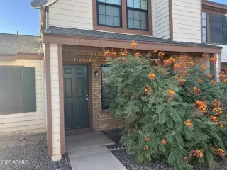 Photo #4: 6928215 Listing