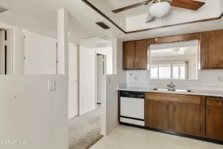 Photo #3: 6928221 Listing