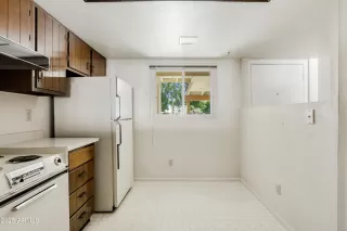 Photo #6: 6928221 Listing