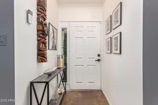 Photo #6: 6928234 Listing 