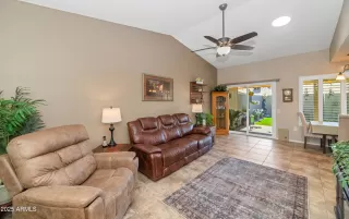 Photo #3: 6928256 Listing 