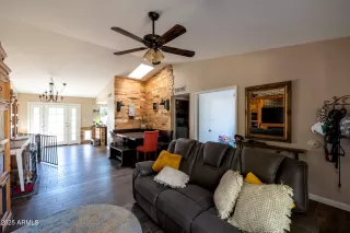 Photo #5: 6928357 Listing 