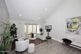 Photo #5: 6928373 Listing 