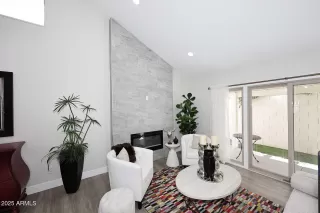 Photo #6: 6928373 Listing 